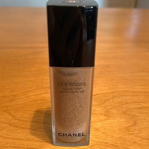 Les Beiges eau de tient water fresh tint